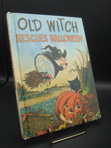Old Witch Rescues Halloween! (Used Hardcover) - Wende Devlin, Harry Devlin