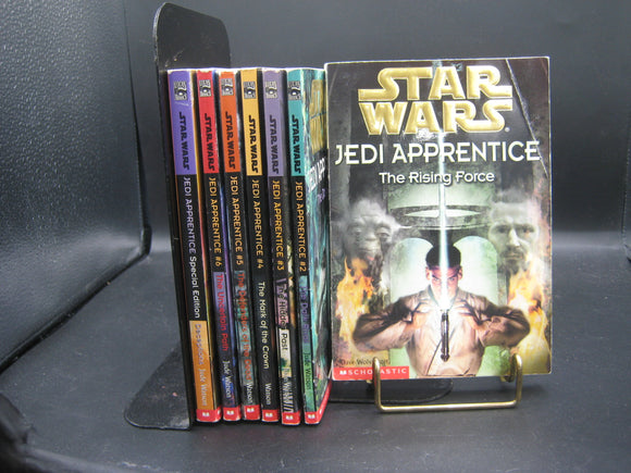 Star Wars Jedi Apprentice 7-Book Bundle (Used Paperbacks) - Jude Watson, Dave Wolverton